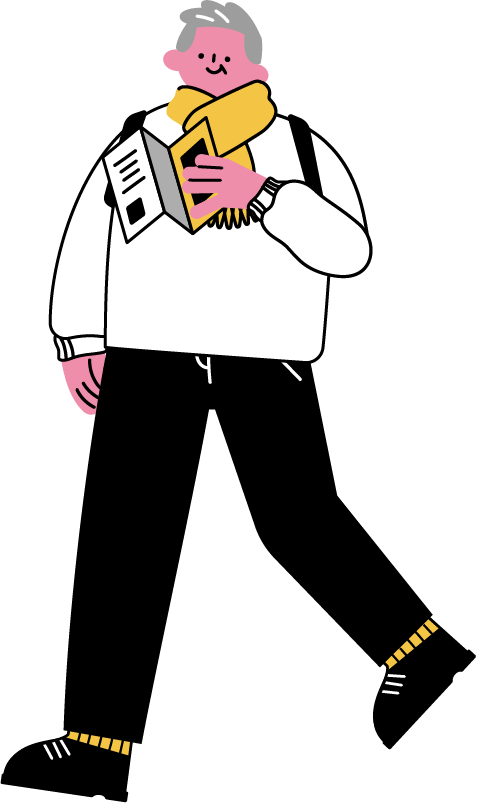 パンフレットを持って外出する男性