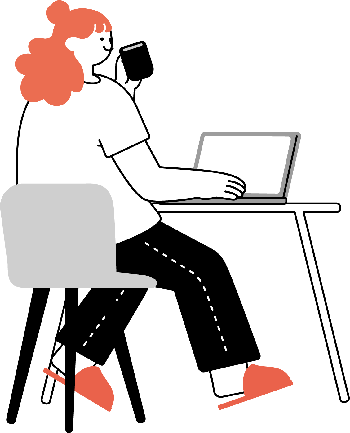 自宅でパソコン作業する女性